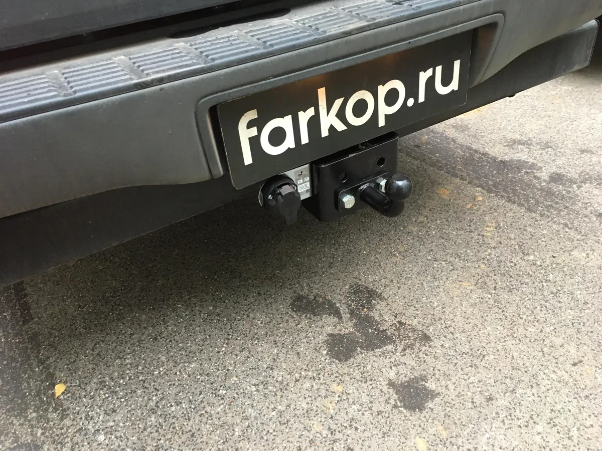 Фаркоп Лидер Плюс для Toyota Hilux 2010-2015 T114-FC в Новокузнецк