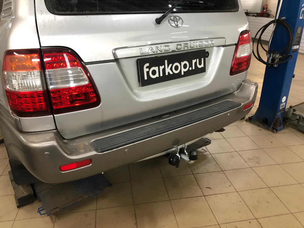 Фаркоп Galia для Toyota Land Cruiser J100 VX 1998-2008 T050A в Новокузнецк Фаркоп Galia для Toyota Land Cruiser J100 VX 1998-2008 T050A в Новокузнецк