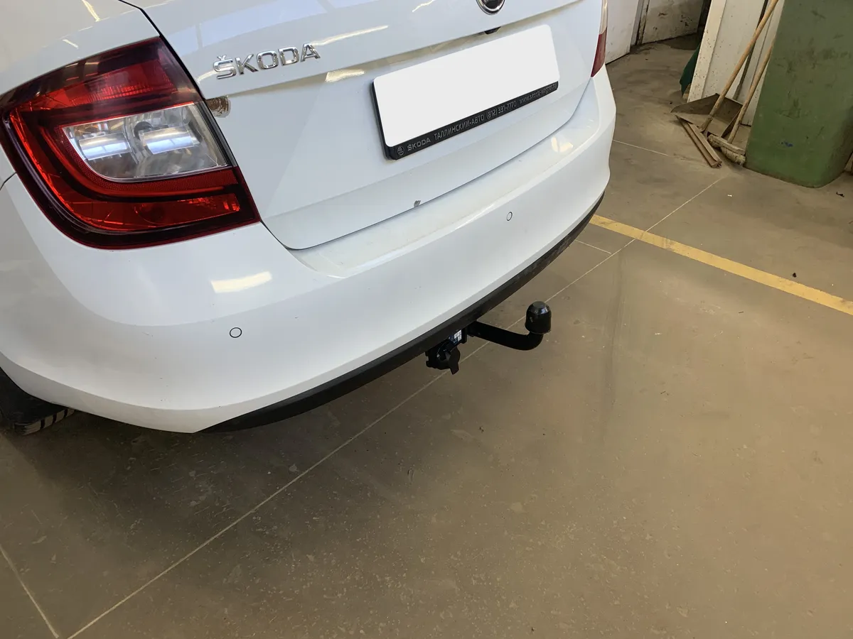 Фаркоп Berg для Skoda Rapid 2014-2020 F.5112.001 в Новокузнецк Фаркоп Berg для Skoda Rapid 2014-2020 F.5112.001 в Новокузнецк
