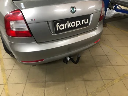Фаркоп Лидер Плюс для Skoda Octavia 2008-2013 (только лифтбек) S106-A в Новокузнецк