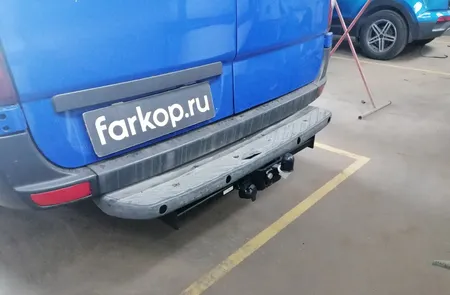 Фаркоп Steinhof для Volkswagen Crafter 2006-2016 (для а/м со ступенькой) V-033 в Новокузнецк