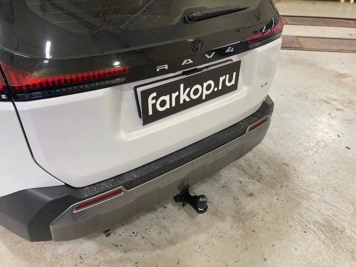 Фаркоп Berg для Toyota RAV4 2025- F.5717.002 в Новокузнецк