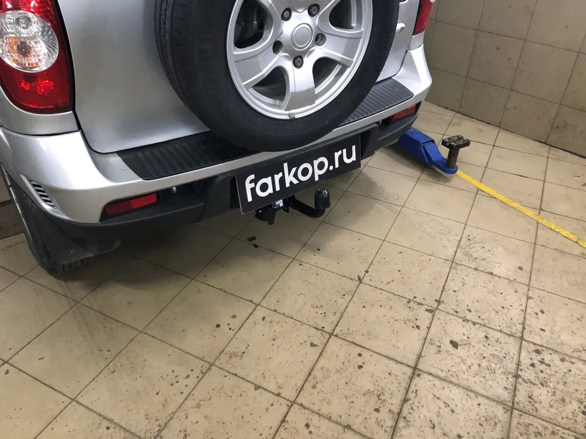 Фаркоп Berg для Chevrolet Niva 2002-2020 F.6016.003 в Новокузнецк