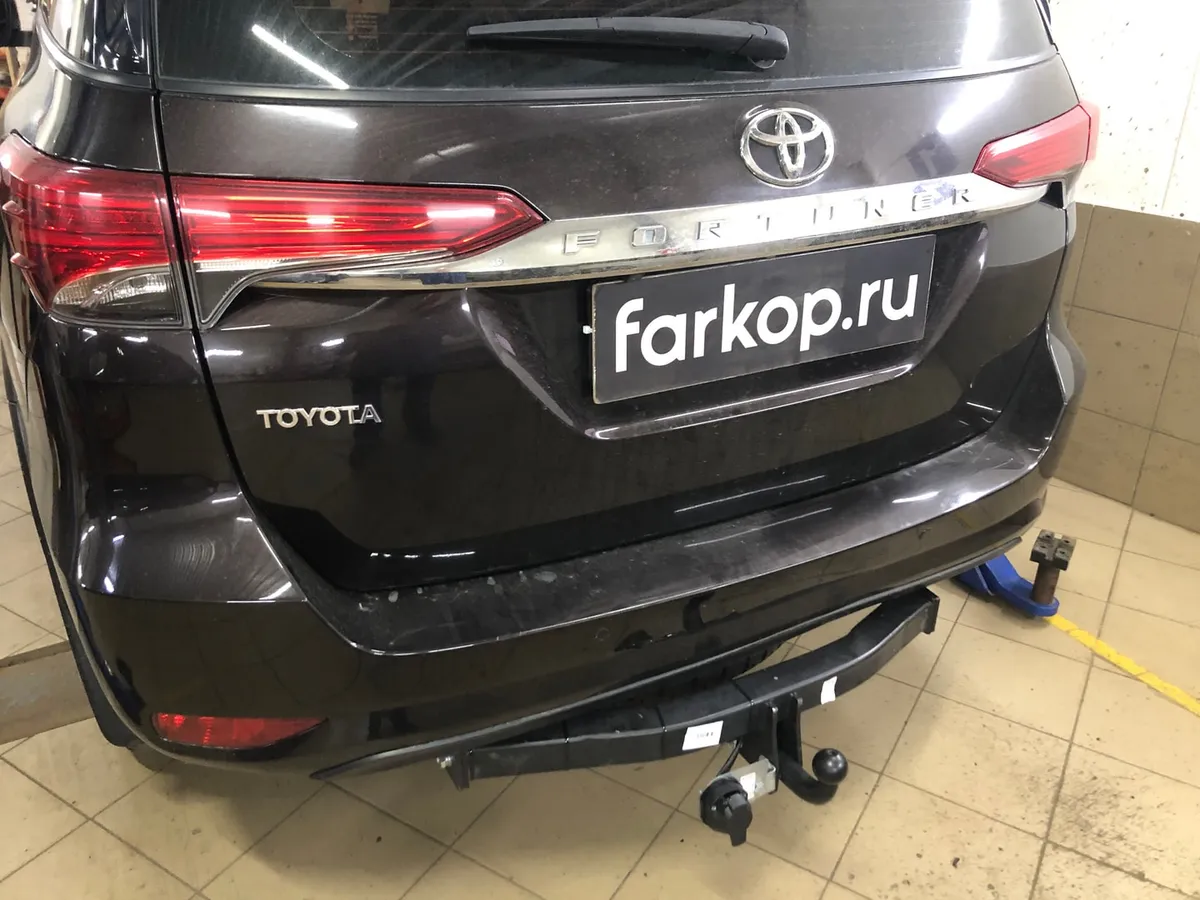 Фаркоп Трейлер для Toyota Fortuner 2017- Арт. 7870 7870 в Новокузнецк Фаркоп Трейлер для Toyota Fortuner 2017- Арт. 7870 7870 в Новокузнецк