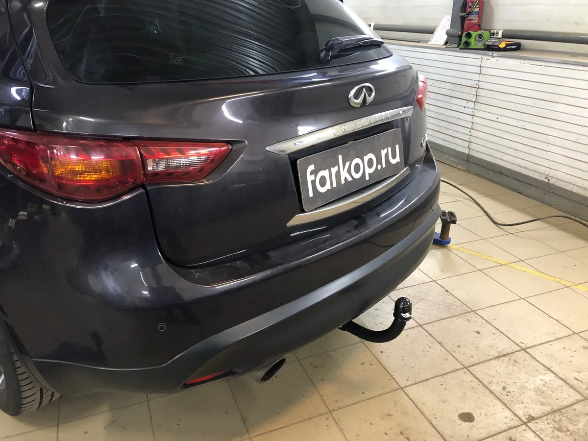 Фаркоп Steinhof для Infiniti QX70 2013-2017 I-027 в Новокузнецк