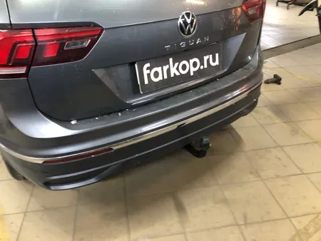Фаркоп Galia для Volkswagen Tiguan 2017- V069V в Новокузнецк