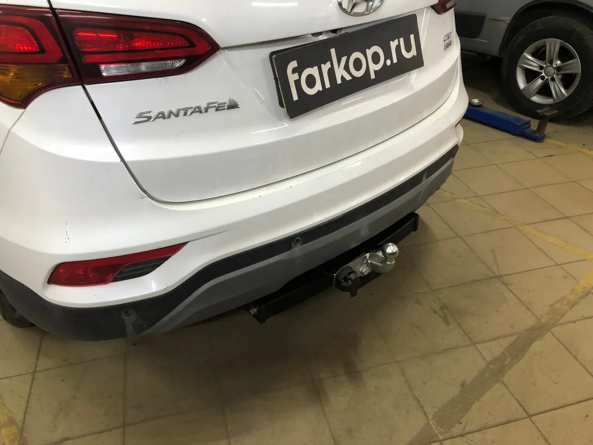 Фаркоп Лидер Плюс для Hyundai Santa Fe 2012-2018 H224-F в Новокузнецк Фаркоп Лидер Плюс для Hyundai Santa Fe 2012-2018 H224-F в Новокузнецк